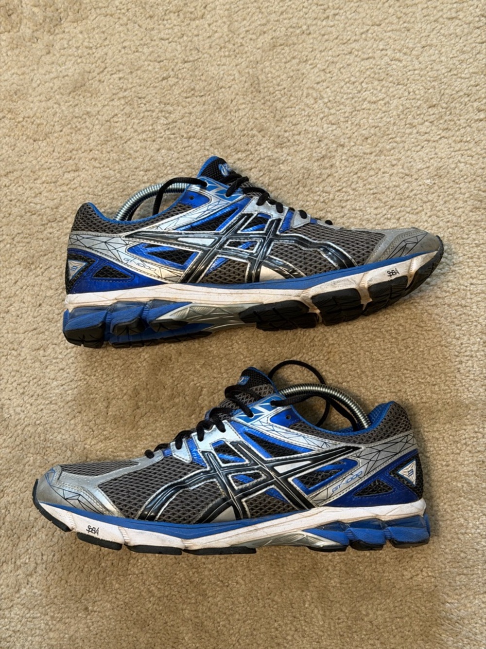 Asics GT-1000 Running Shoes